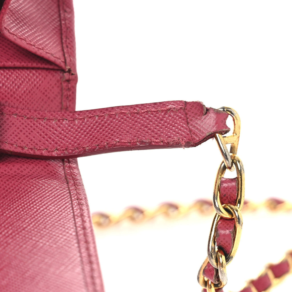 Saffiano Metal Oro Chain Wallet Peonia