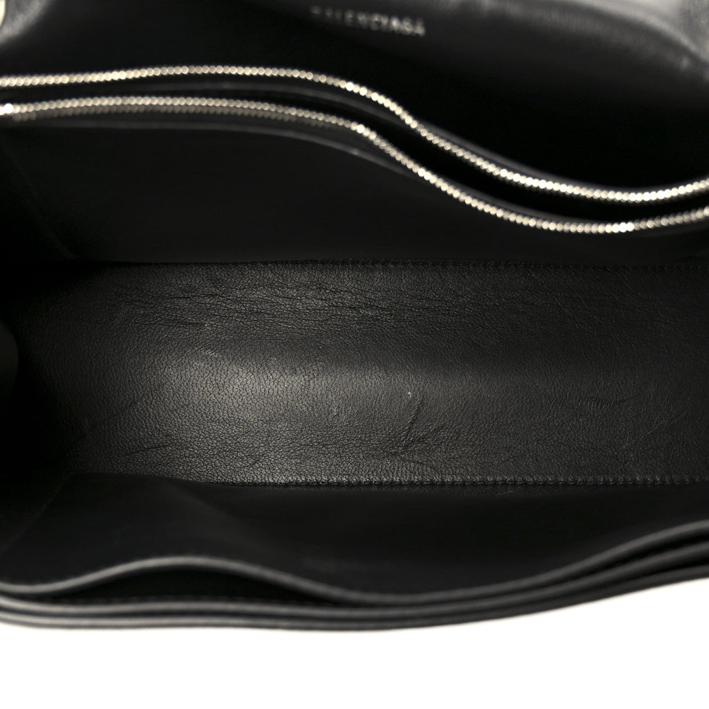 Agneau Arena Graffiti Medium Crush Chain Bag Black White