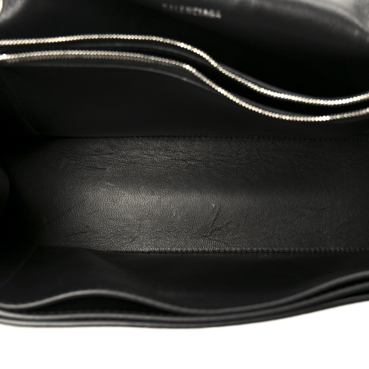 Agneau Arena Graffiti Medium Crush Chain Bag Black White