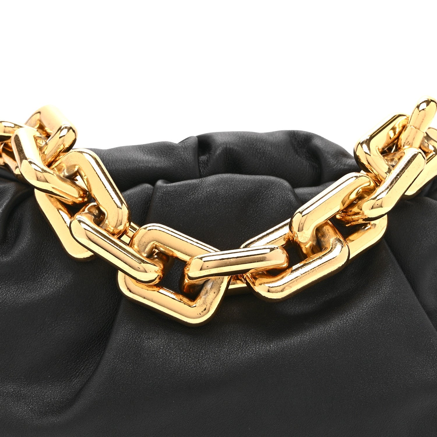 Calfskin The Pouch Chain Black