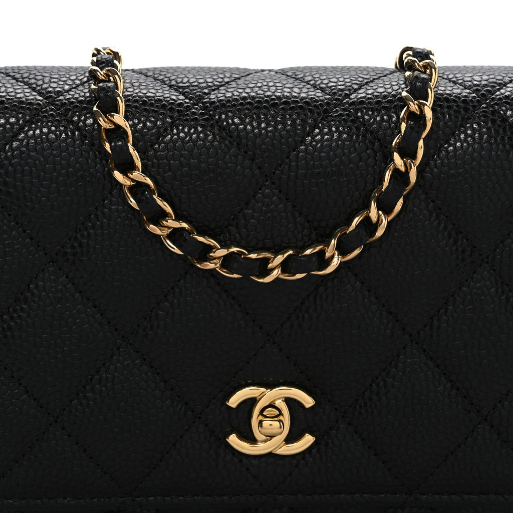 Caviar Quilted CC Turnlock Wallet On Chain WOC Black
