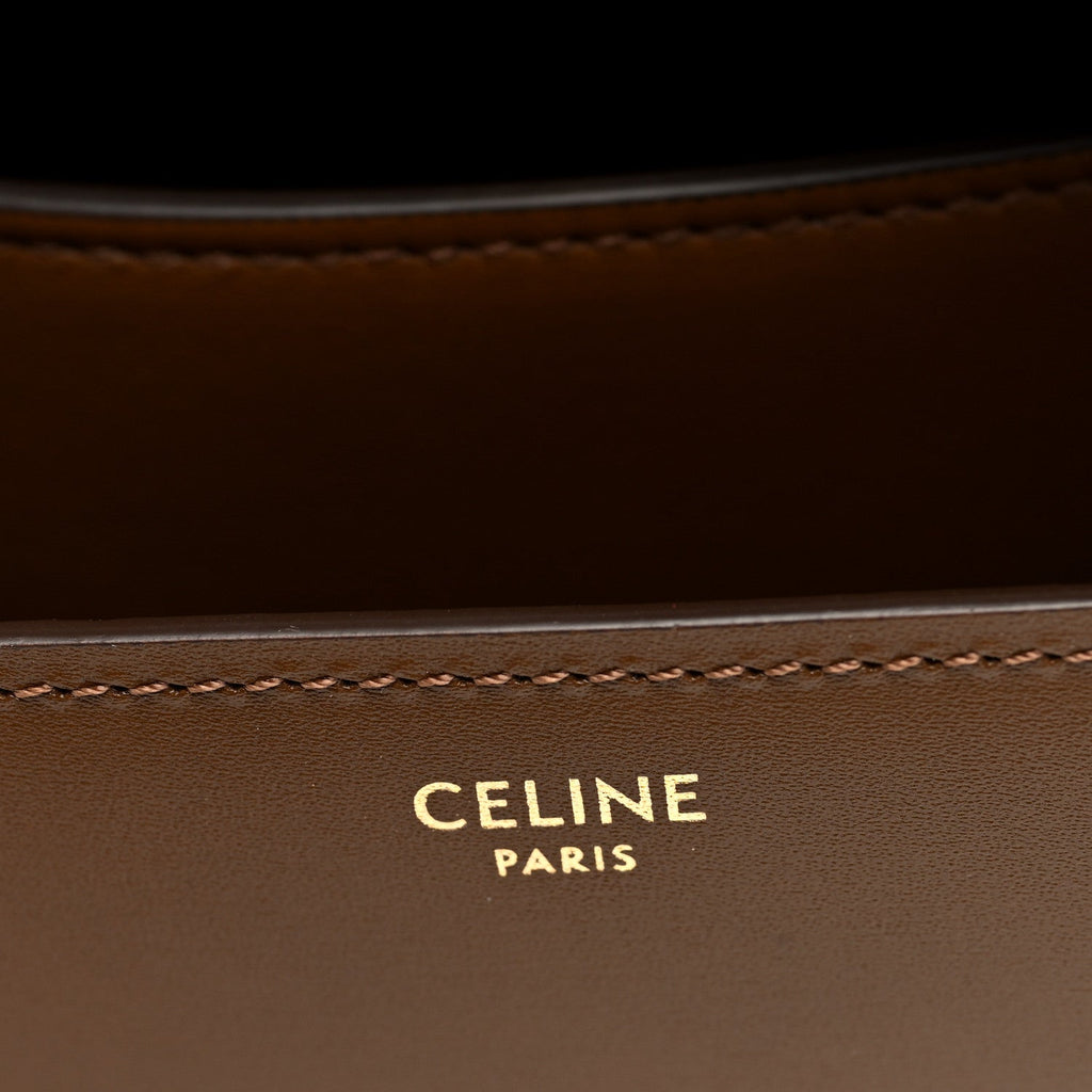 Box Calfskin Medium Classic Box Flap Bag Camel