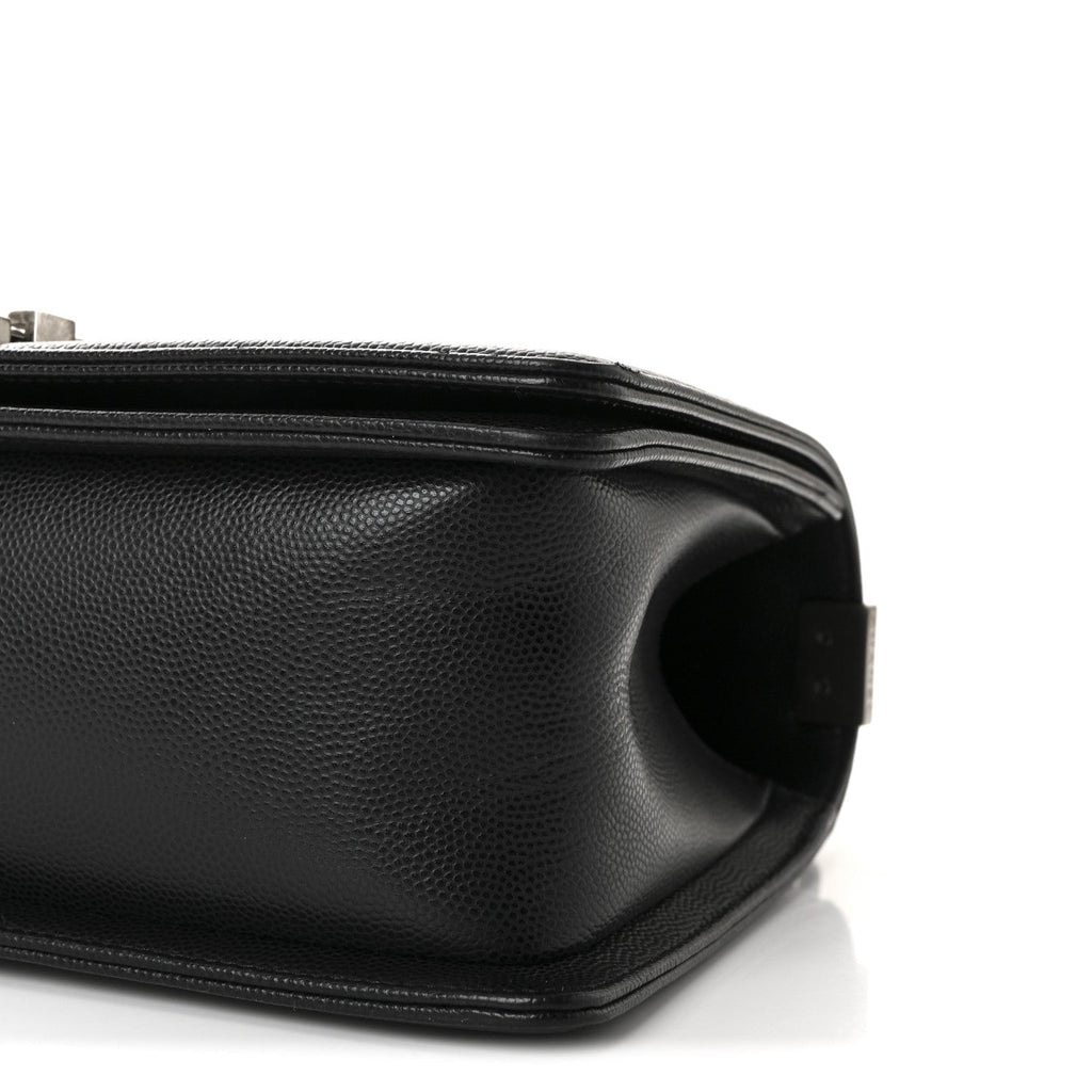Caviar Quilted Medium Boy Flap Black
