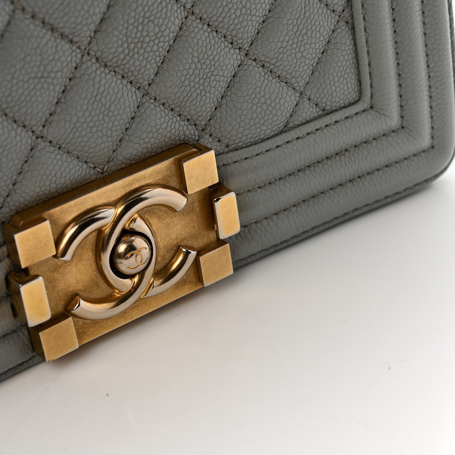 Caviar Quilted Small Boy Flap Light Grey