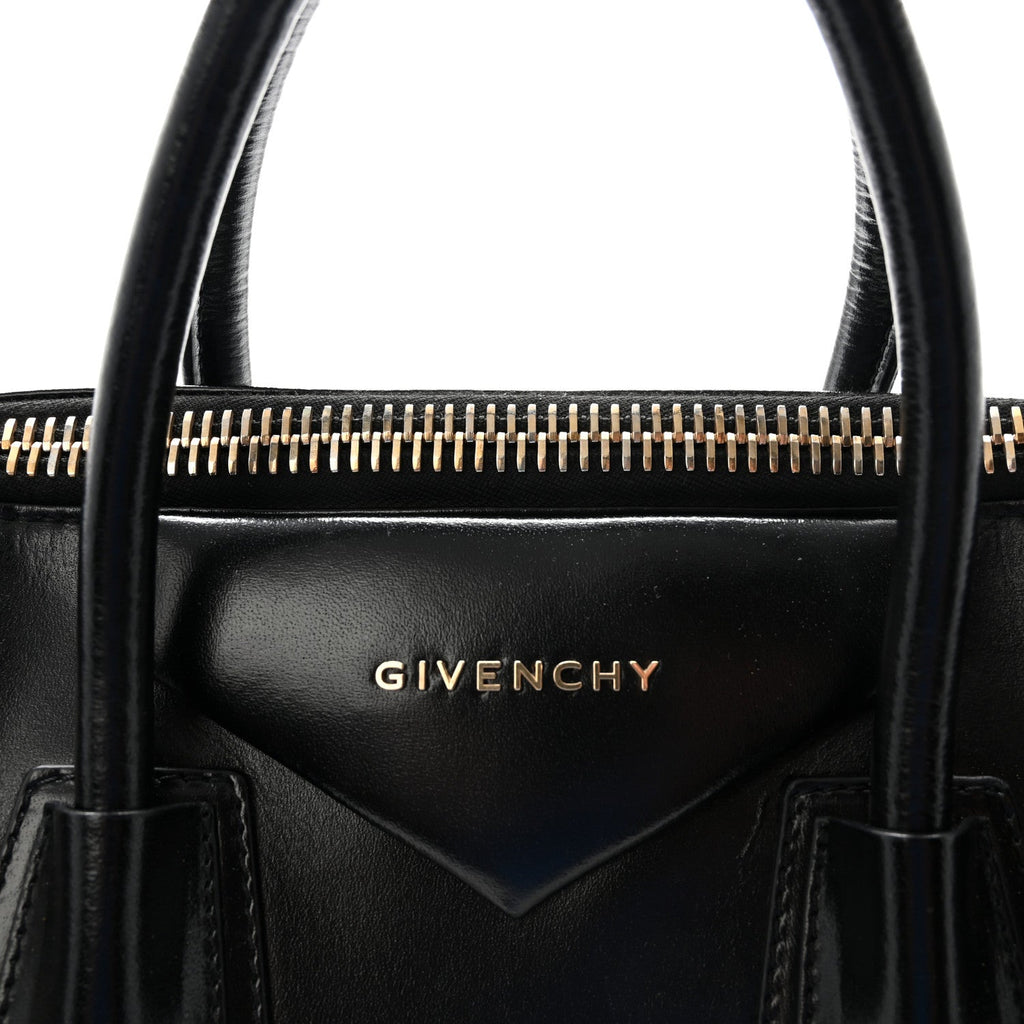 Shiny Lord Calfskin Medium Antigona Black