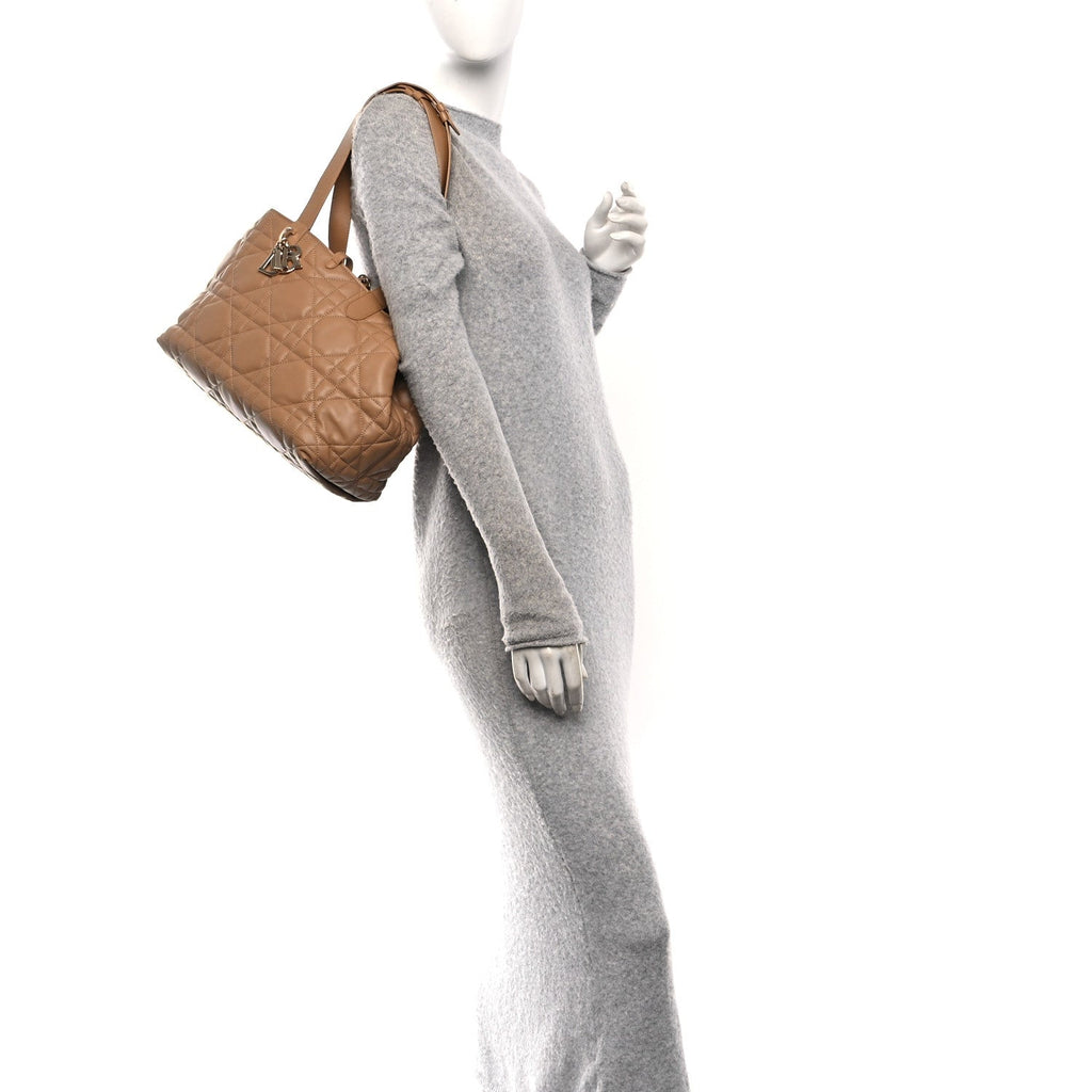 Calfskin Macrocannage Medium Toujour Powder Tan