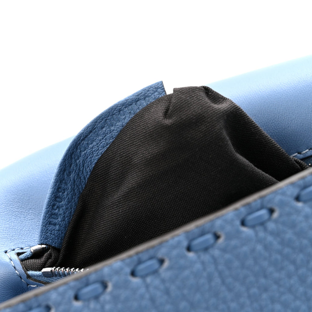 Cuoio Roma Sellerissima Nappa Sintetica Tape Stitch Baguette Placca Placca Argento Blue