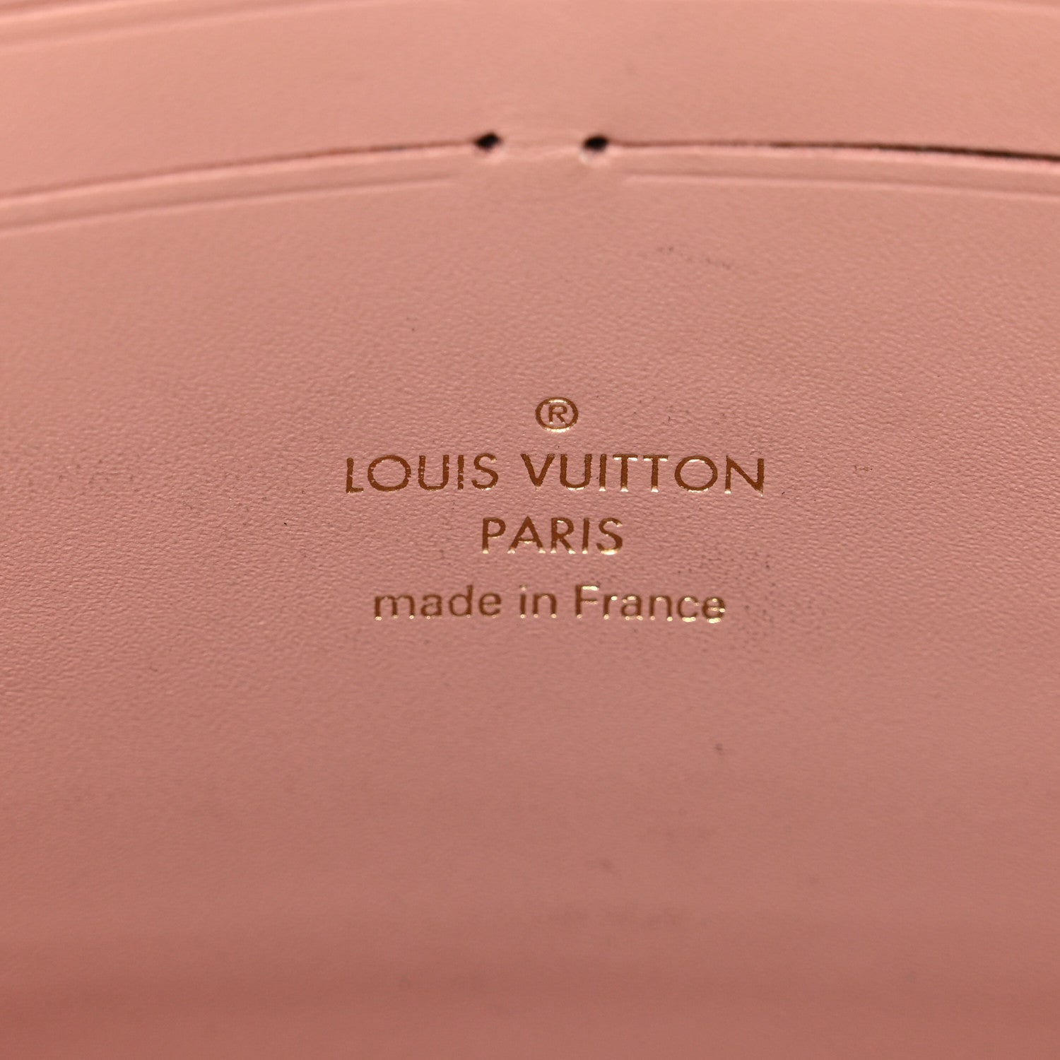 Damier Ebene Croisette Chain Wallet Magnolia