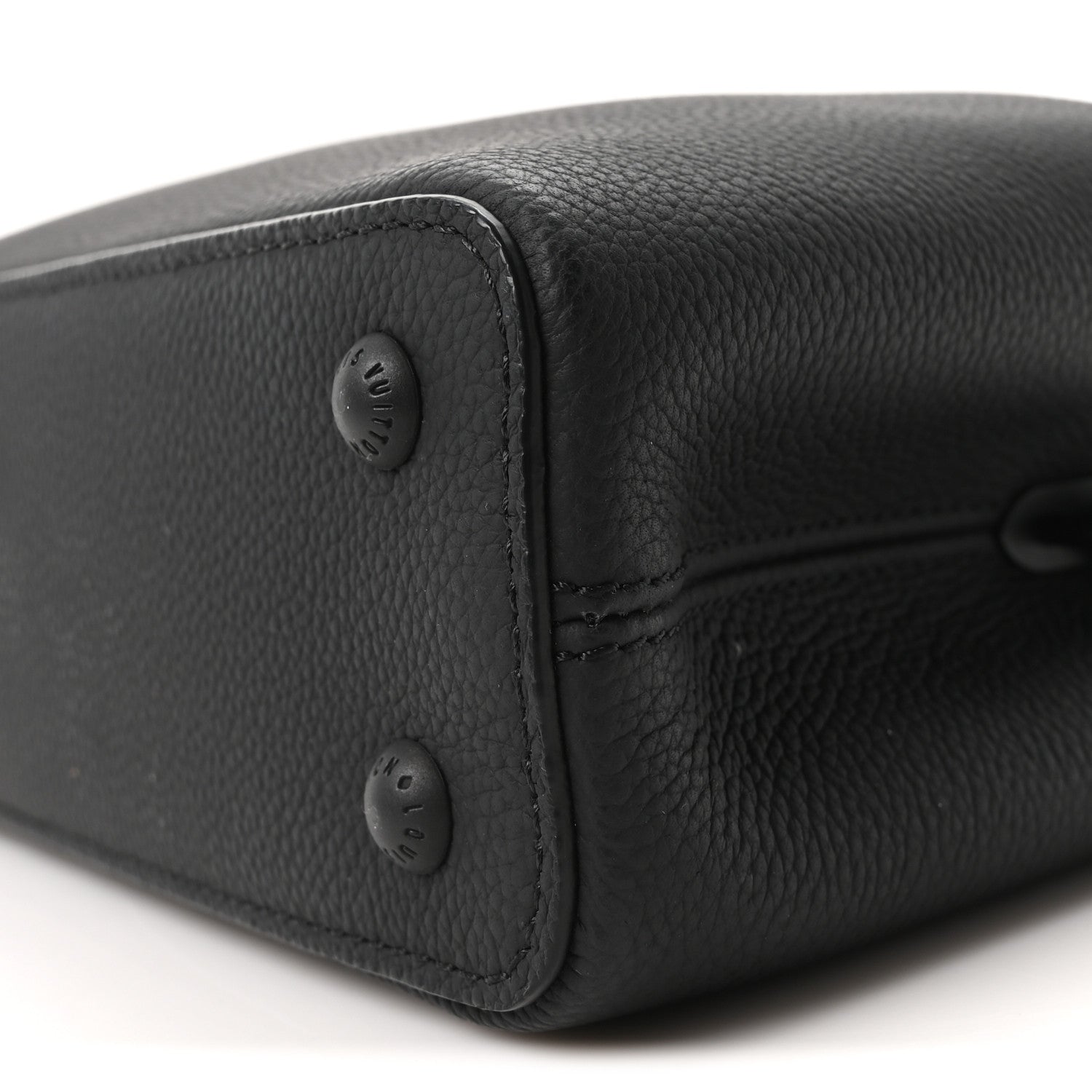 Matte Taurillon Capucines East West Mini All Black