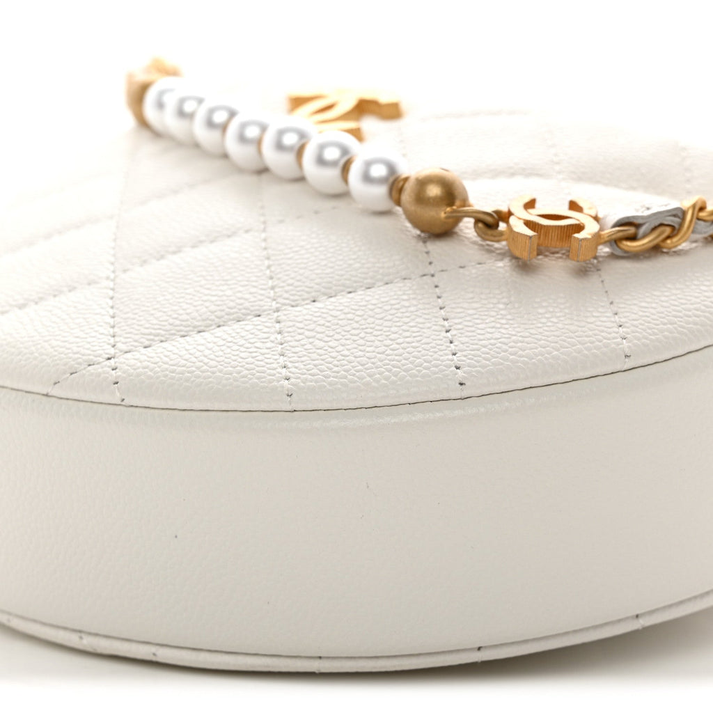 Caviar Quilted Pearl Chain Pouch Hobo White