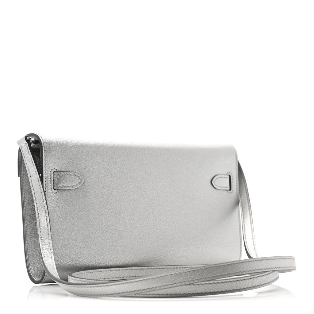 Metallic Chevre Chamkilight Kelly Wallet To Go Argent