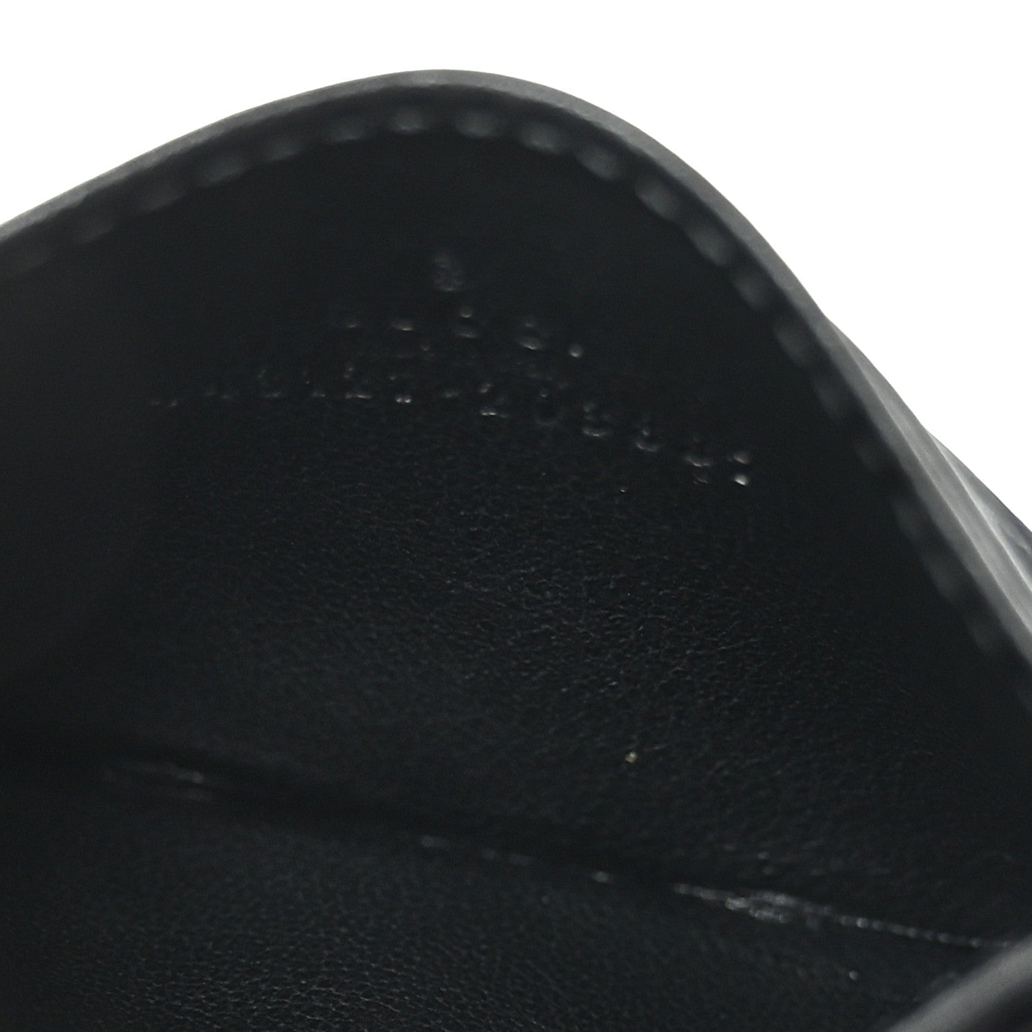 Calfskin Matelasse GG Marmont  Holder Black