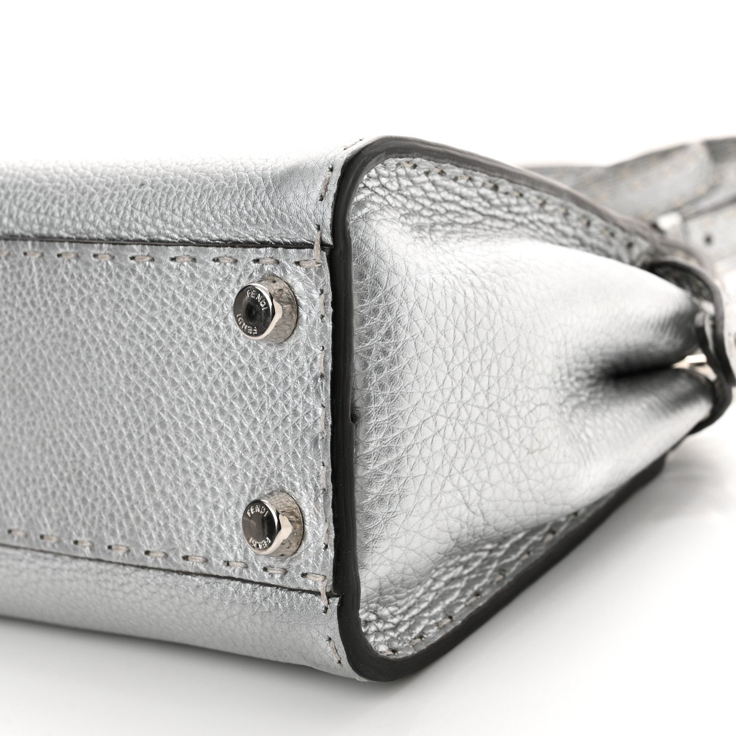 Cuoio Romano Lux Selleria Mini Peekaboo Iconic Satchel Argento