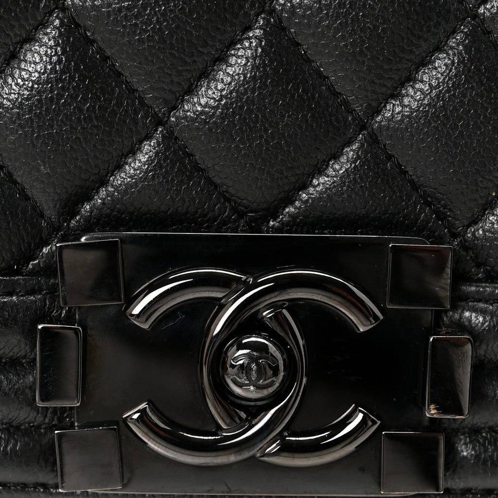 Caviar Quilted Medium Boy Flap So Black