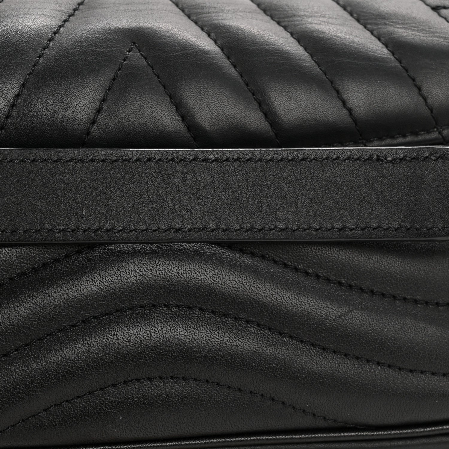 Calfskin New Wave Chain Pochette Black