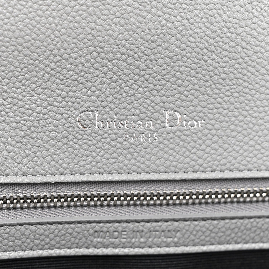 Grained Calfskin Medium Diorama Flap Bag Gris