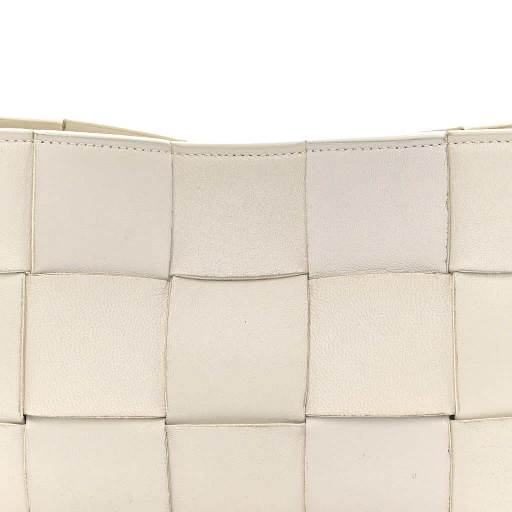 Calfskin Maxi Intrecciato Cassette Pouch On Strap Chalk
