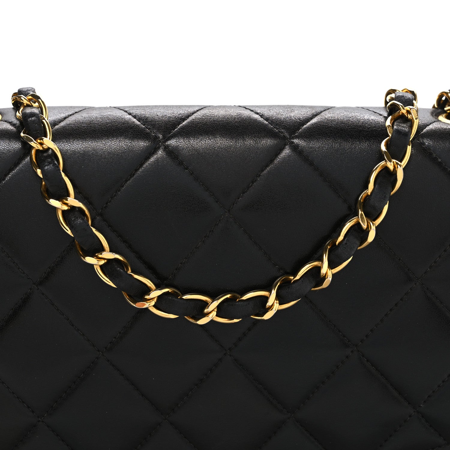 Lambskin Quilted Medium Single Flap Black