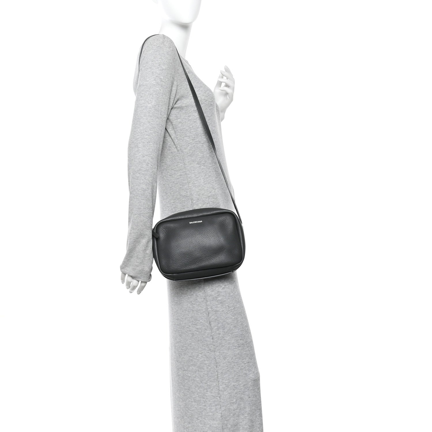 Calfskin Logo S Everyday Camera Bag Gris Fossile