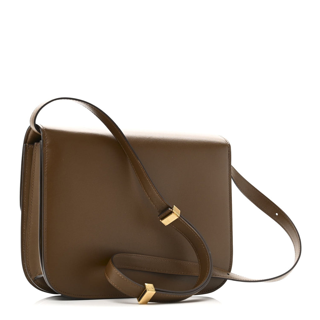Box Calfskin Medium Classic Box Flap Bag Camel