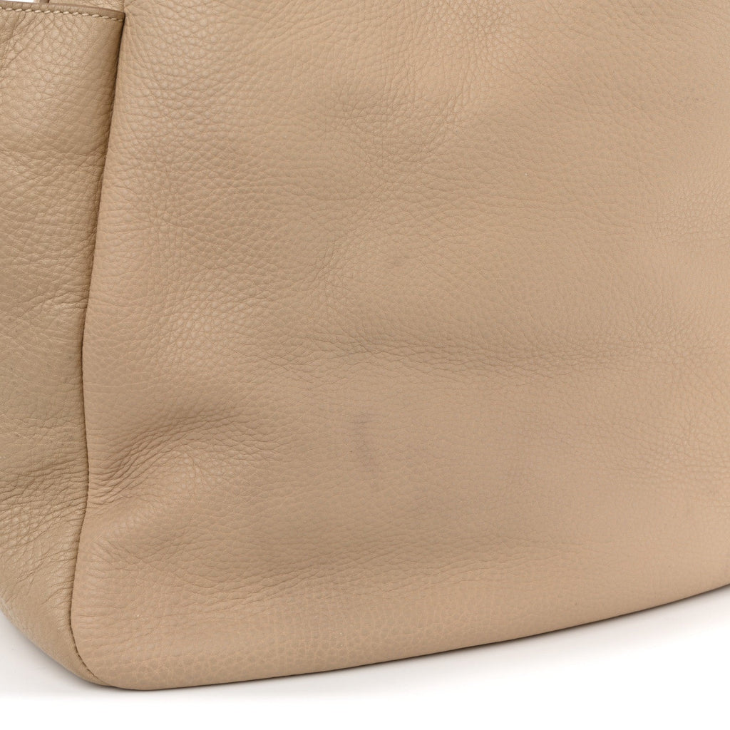 Vitello Daino Side Pocket Hobo Sabbia