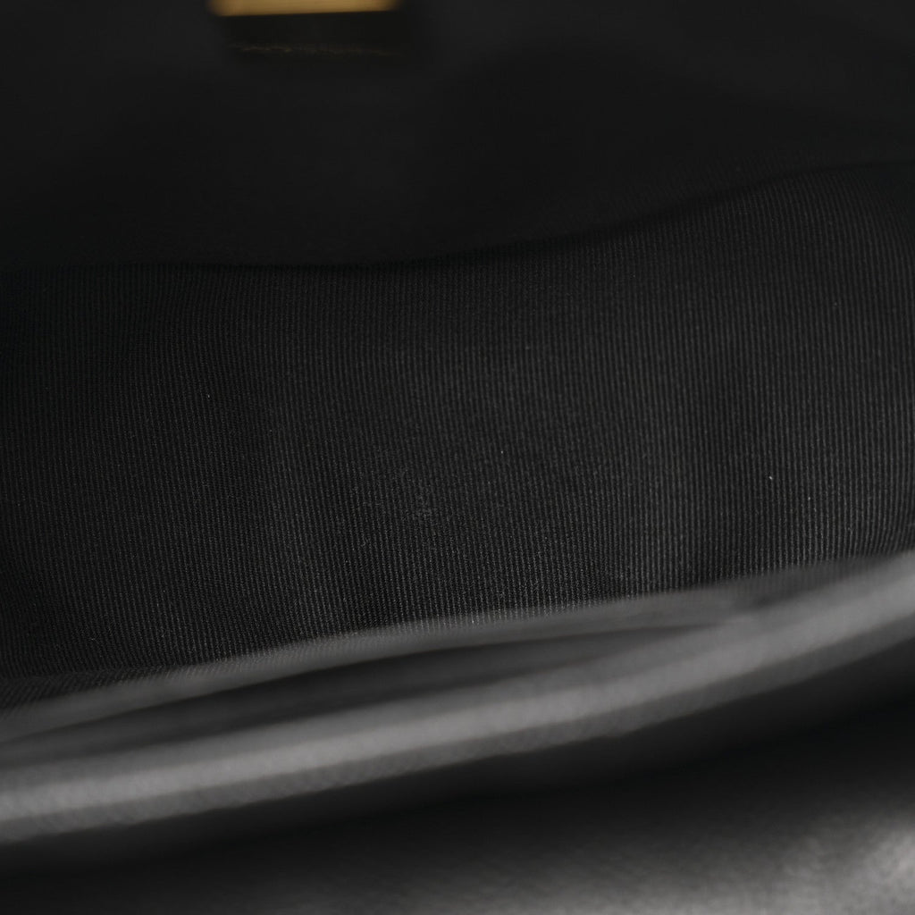 Caviar Quilted Small Messenger Flap Black
