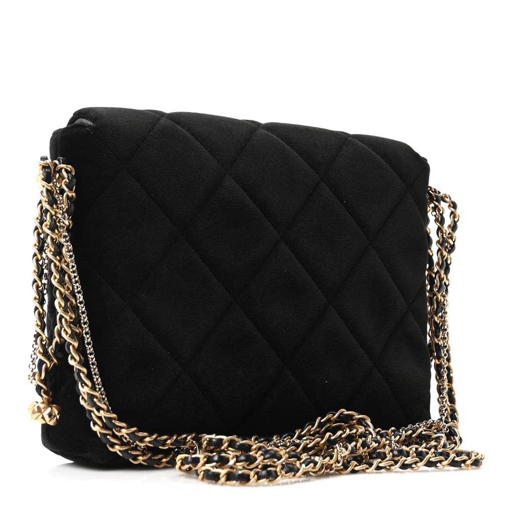 Velvet Quilted Crush On Chains Flap Bag Black