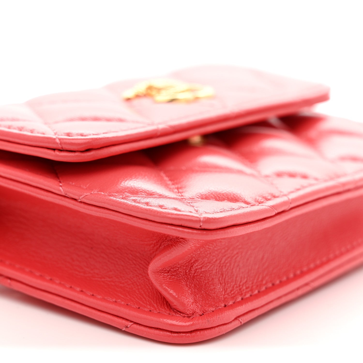 Shiny Lambskin Quilted  Holder On Chain Pink