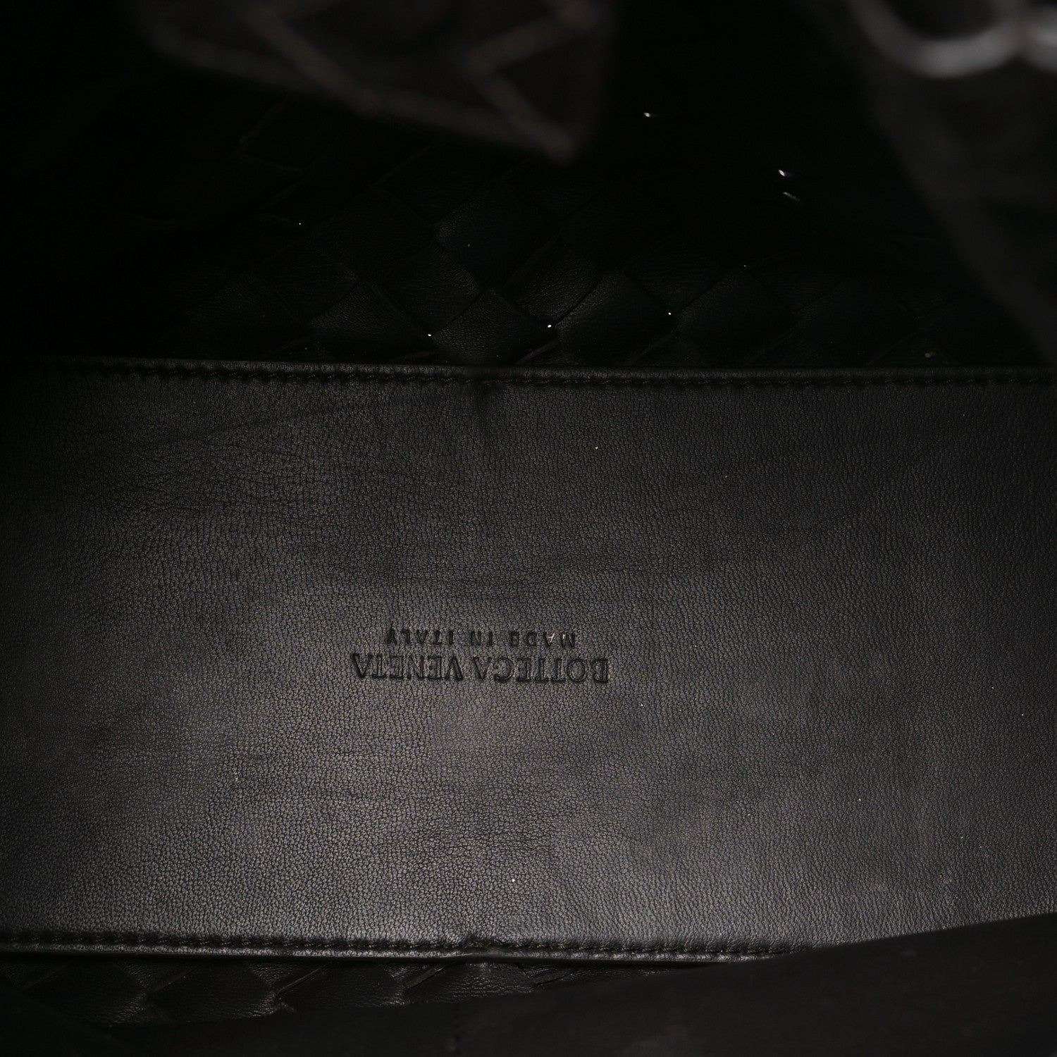Nappa Intrecciato Medium Andiamo Shoulder Bag Fondant