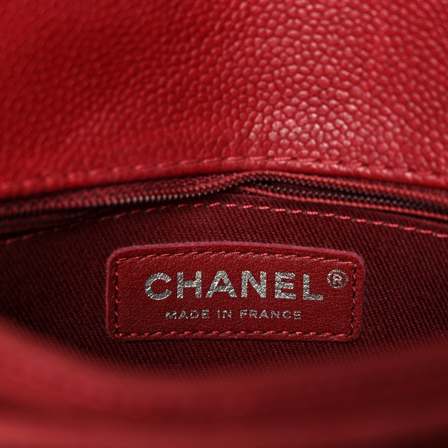 Caviar Quilted Flap With Chain Red