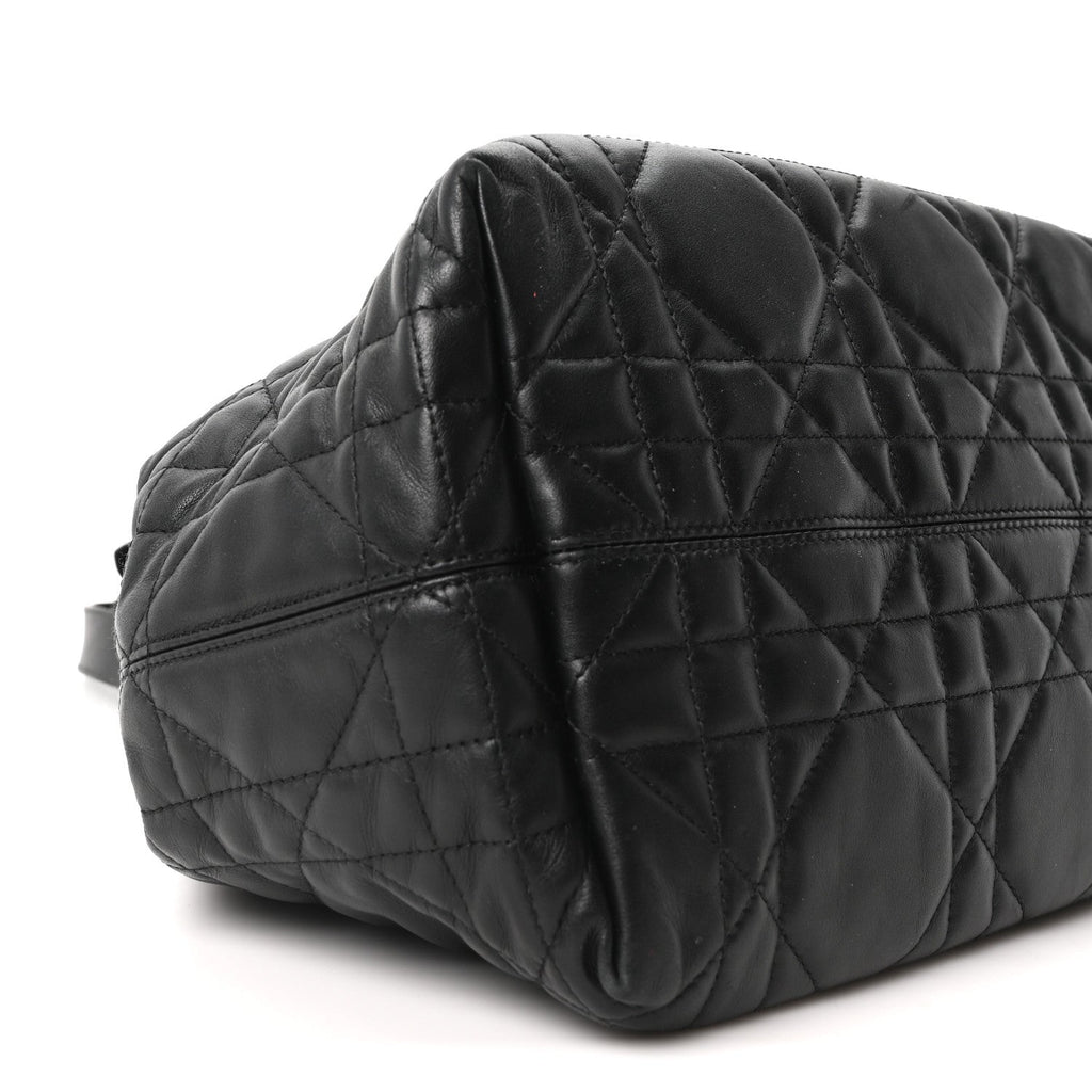 Calfskin Macrocannage Medium Toujours Black