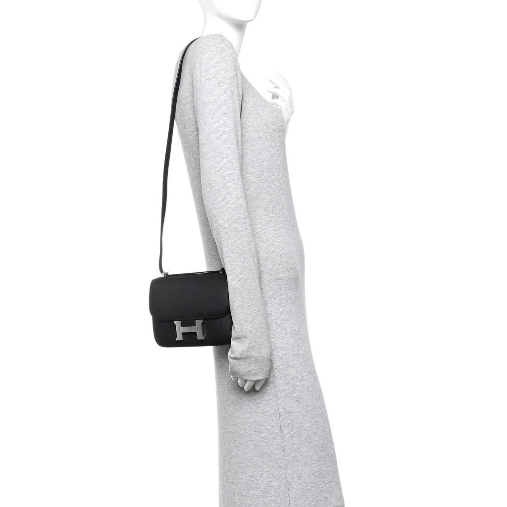 Epsom Constance 18 Black