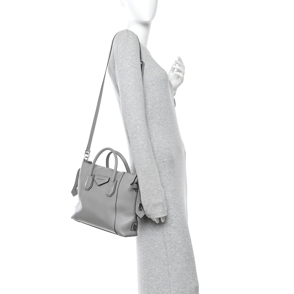 Calfskin Small Soft Antigona Pearl Grey