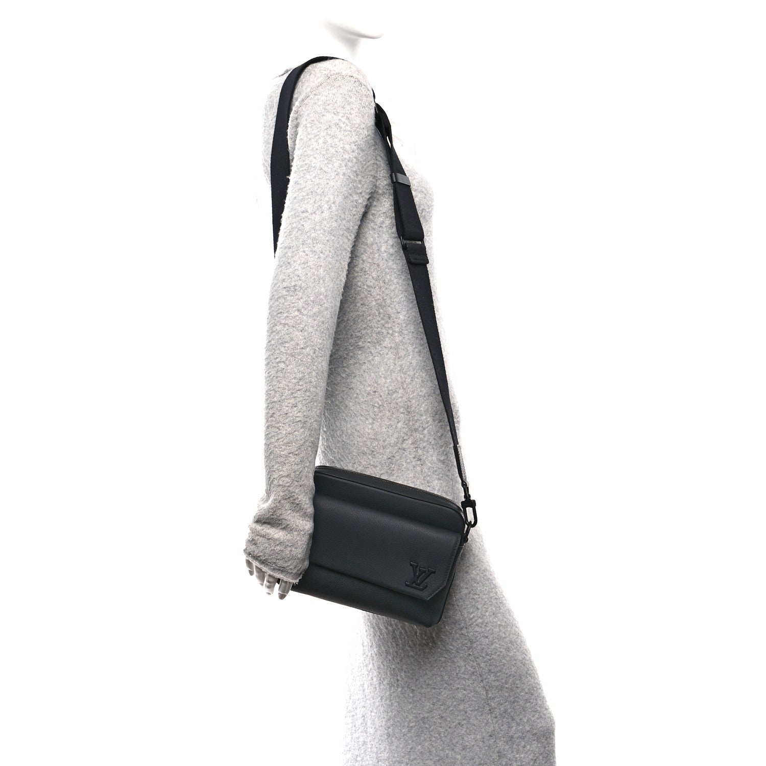 Calfskin Aerogram Fastline Messenger Black