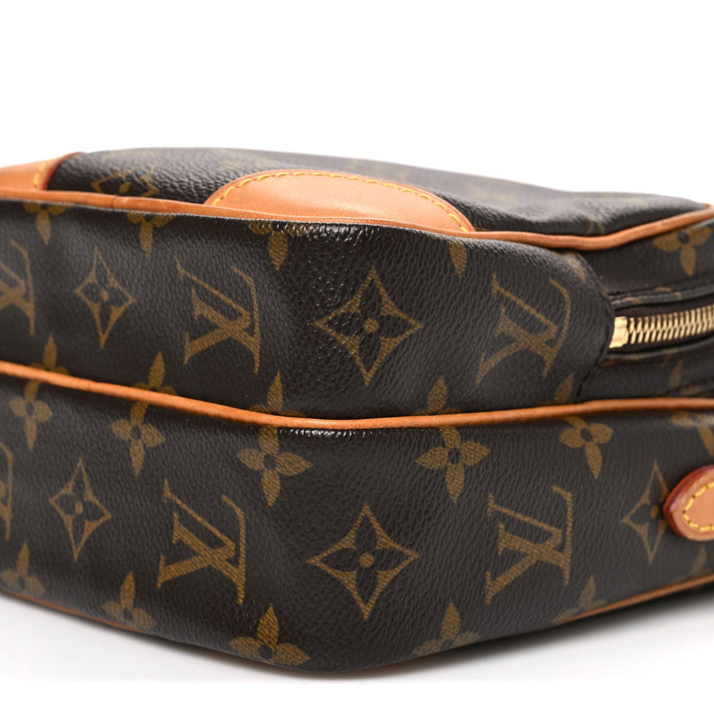 Monogram Amazone