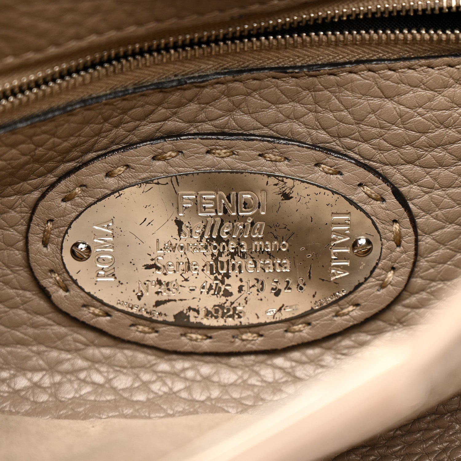 Cuoio Romano Snakeskin Selleria Mini Peekaboo Iconic Satchel Roccia Corda