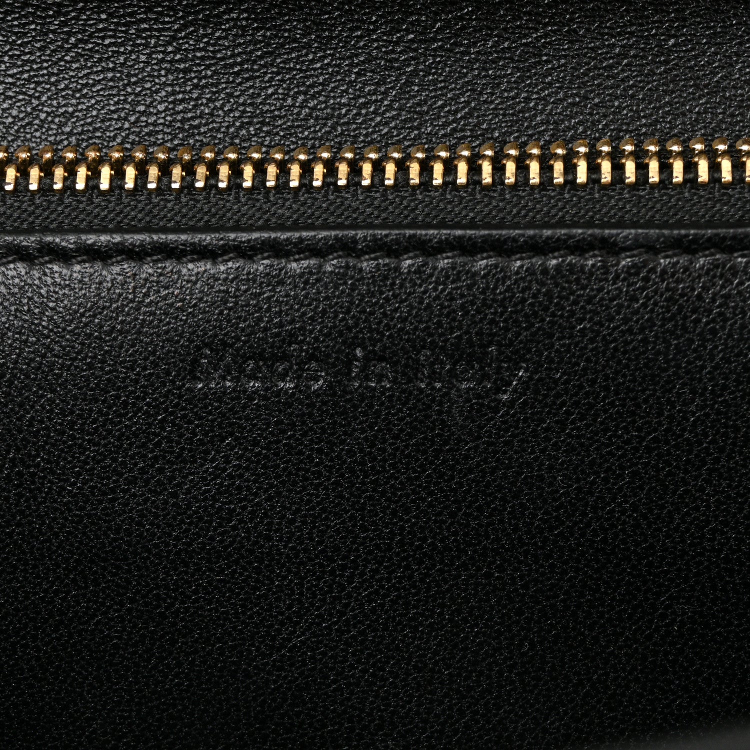 Box Calfskin Medium Classic Box Flap Bag Black