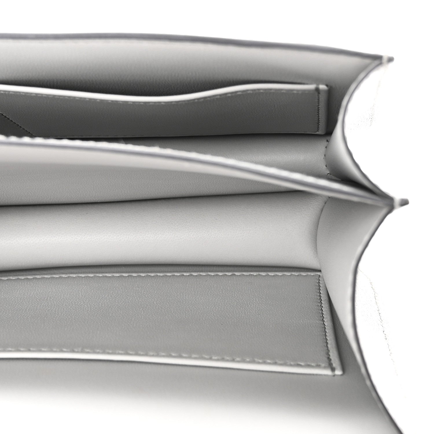 Metallic Chevre Chamkilight Constance 18 Argent