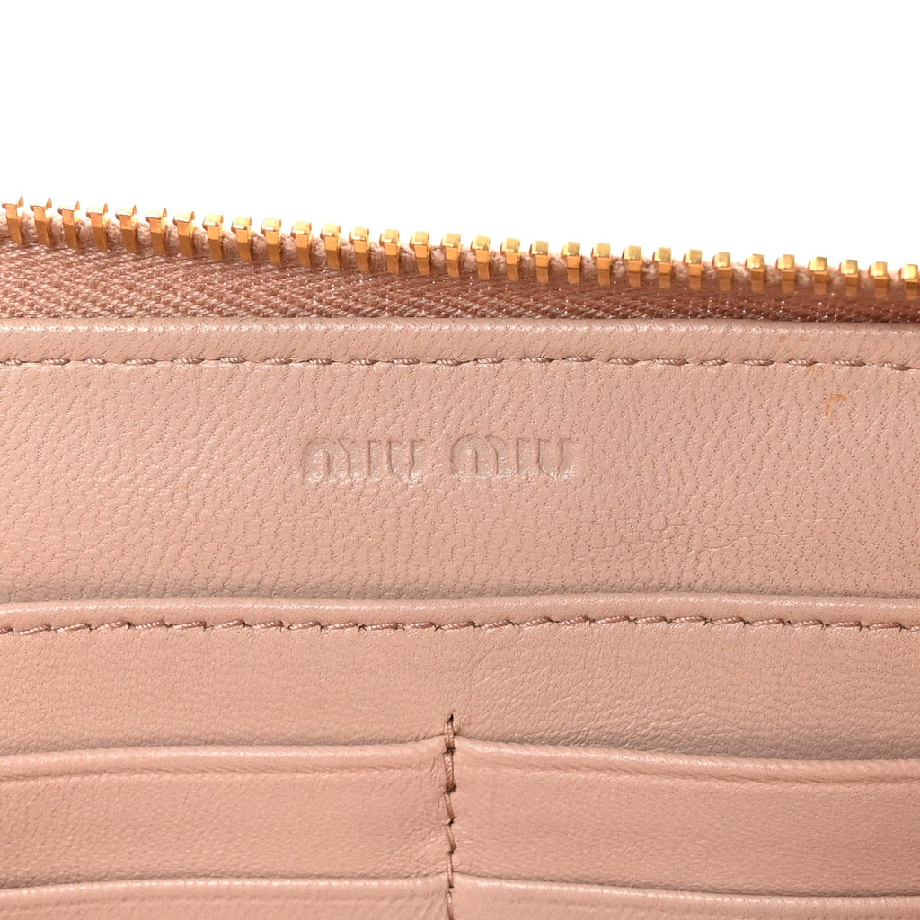 Matelasse Zip Around Wallet Cammeo