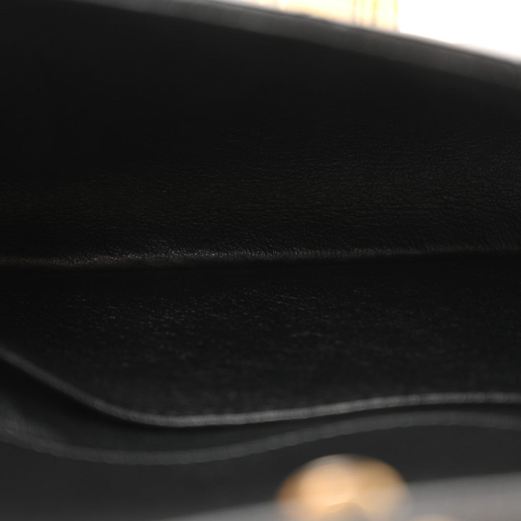Lambskin Quilted Small CC Chic Flap Black
