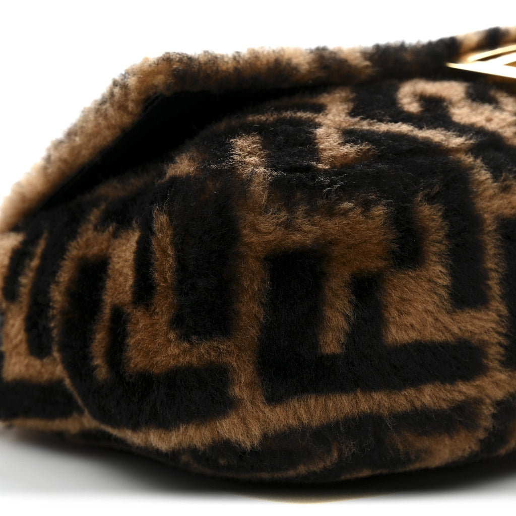 Shearling Vitello Dolce Macro FF 1974 Baguette Tobacco Black