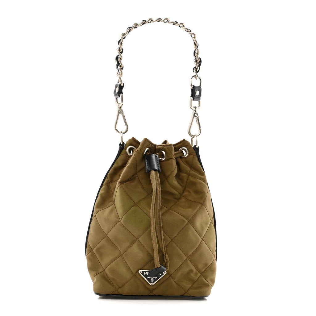 Tessuto Nylon Impunturato Quilted Soft Calf Bucket Bag Antilope Black