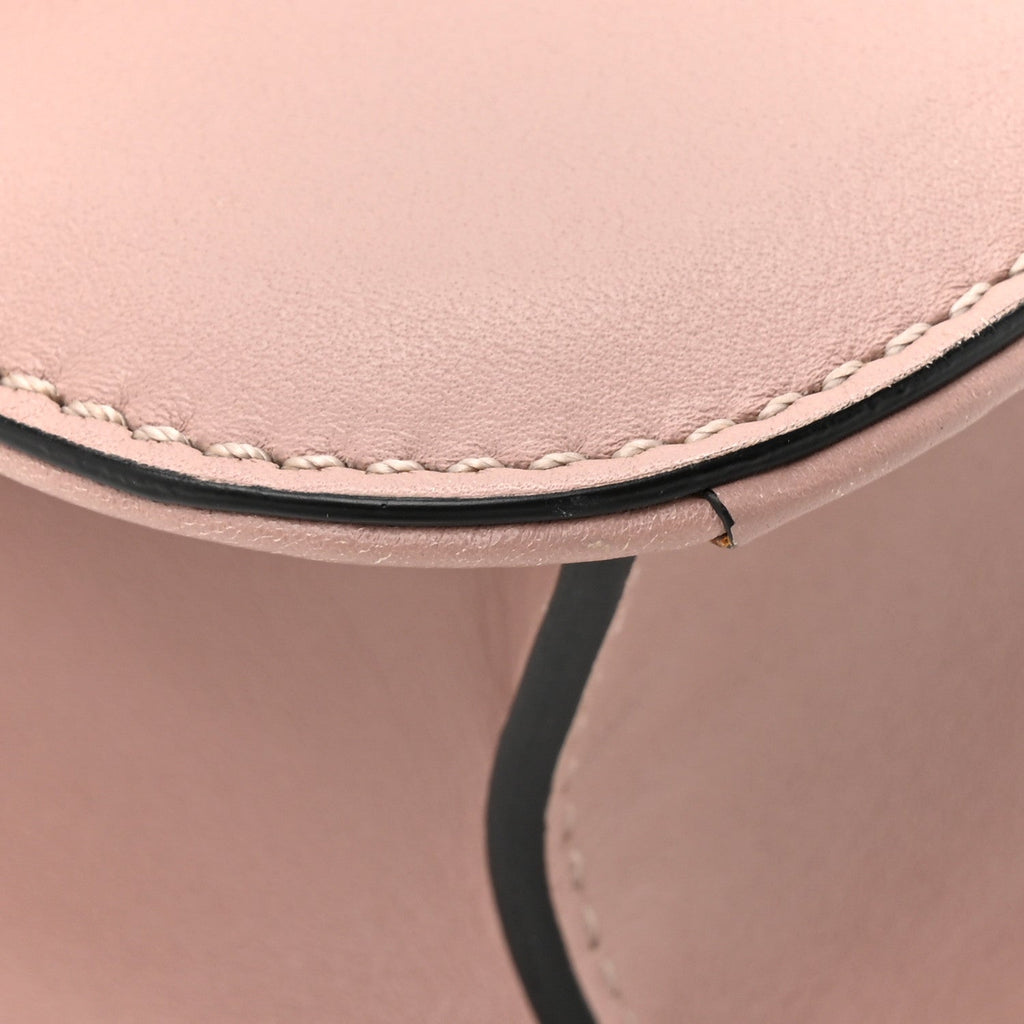 Vitello Medium Glam Lock Rockstud Flap Poudre