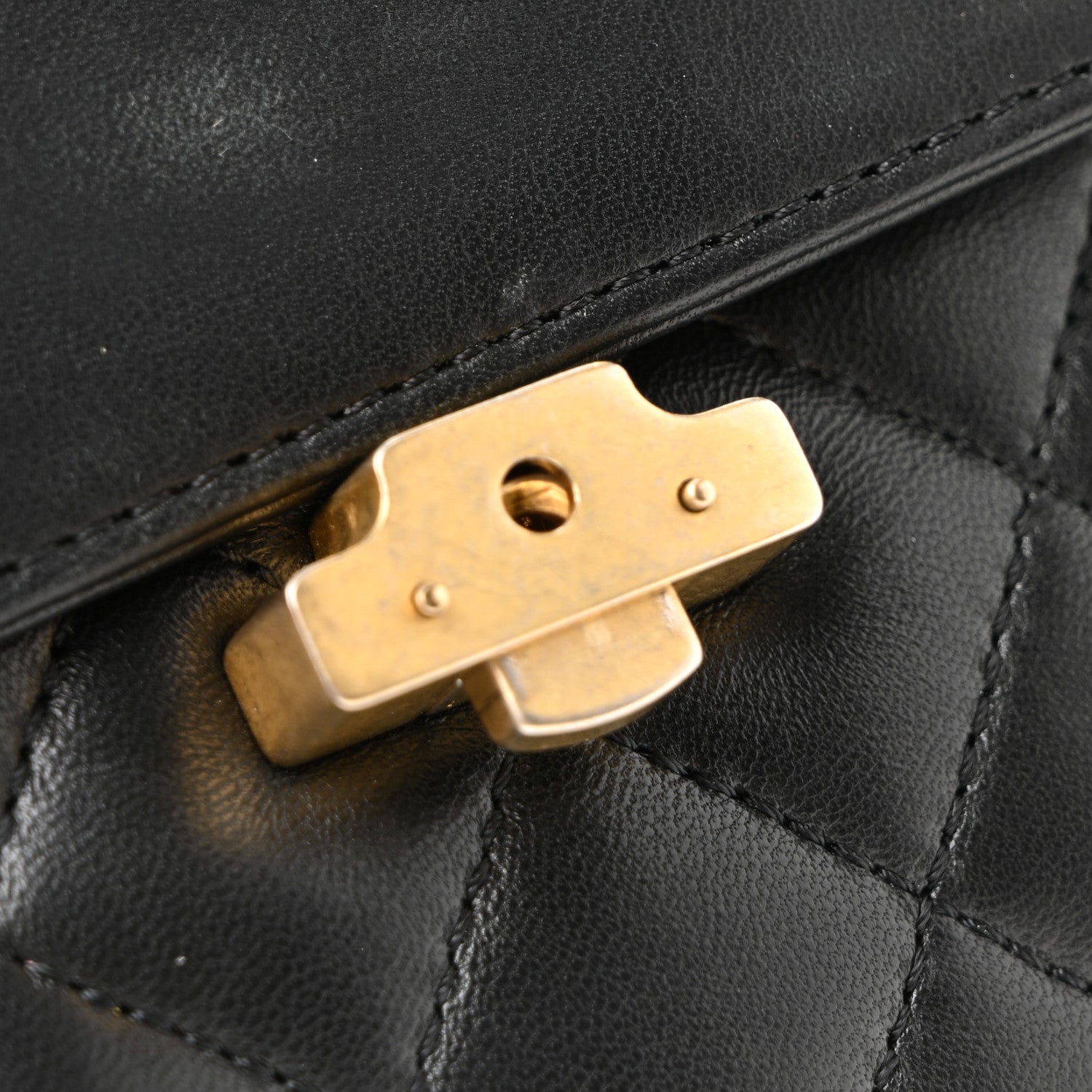 Lambskin Quilted Small CC Chic Flap Black