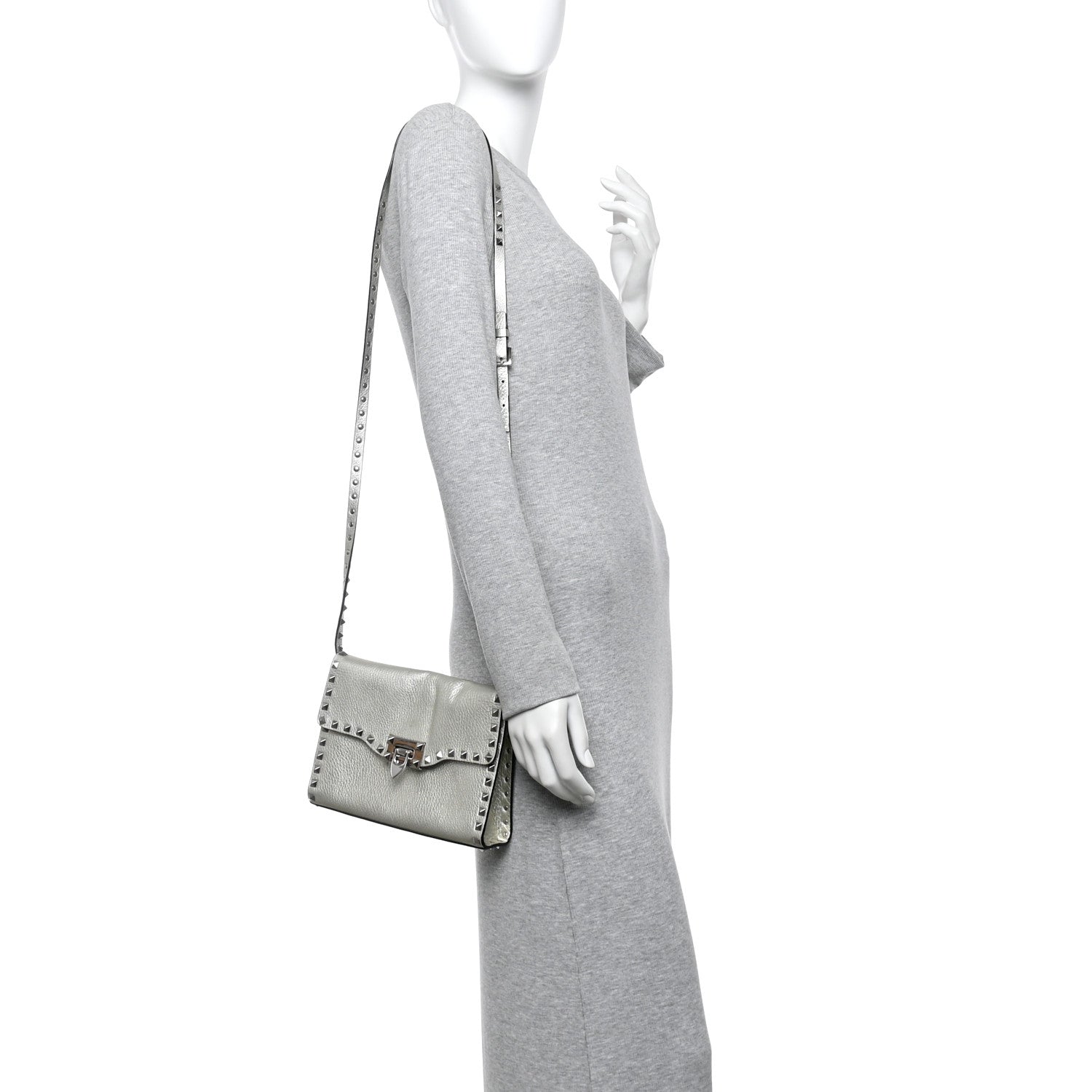 Metallic Pebbled Calfskin Medium Rockstud Flip Lock Crossbody Bag Silver