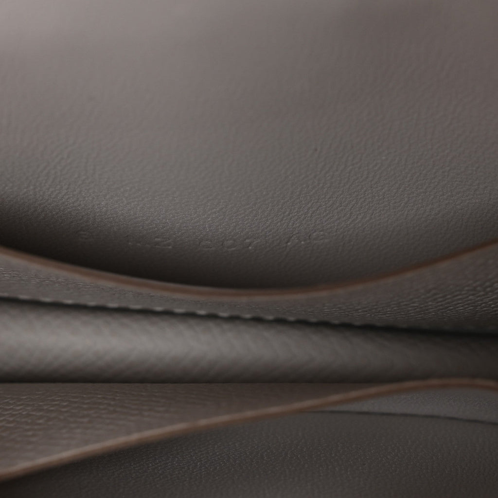 Epsom Constance Slim Wallet Gris Pale