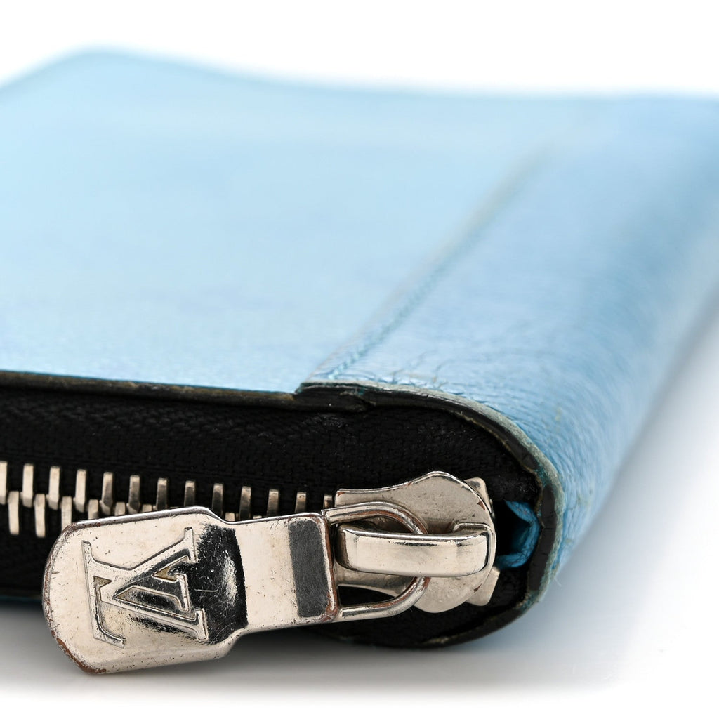 Taigarama Vertical Zippy Wallet Blue Lagoon