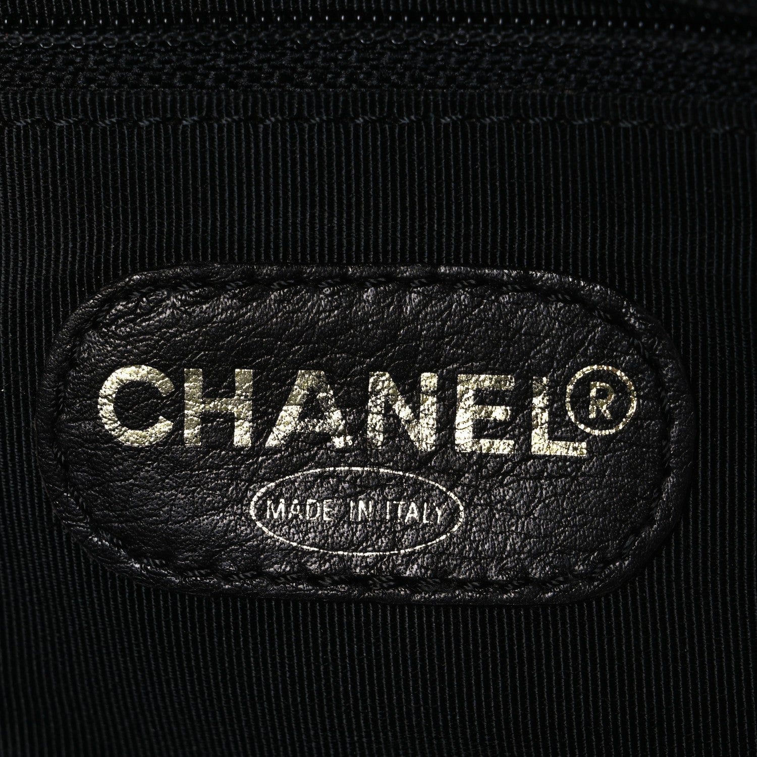 Lambskin Diamond Stitched Shoulder Bag Black
