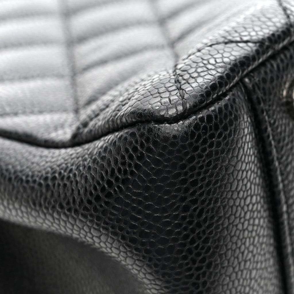 Caviar Quilted XL Grand Shopping Tote GST Black