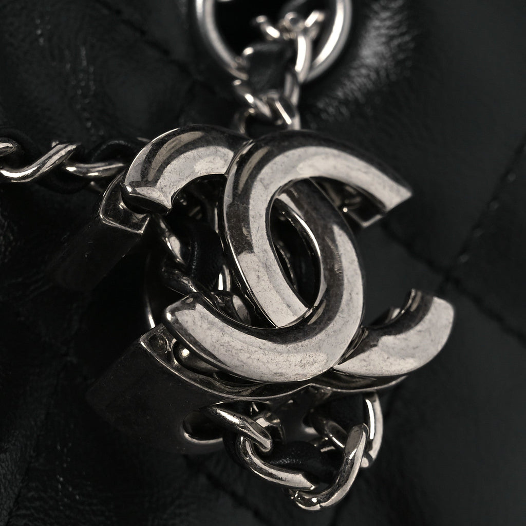 Shiny Crumpled Calfskin Quilted Small Chanel 25 Handbag Black